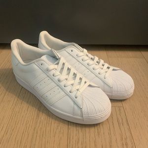 Never Worn Adidas Originals Stan Smith. Women’s size 9 / Men’s size 8